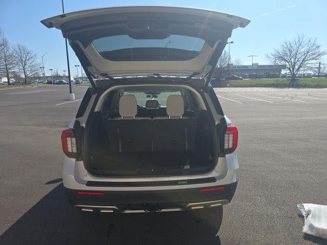 2026 Ford Explorer Active w/100A Pkg 4WD