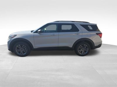 2026 Ford Explorer Active w/100A Pkg 4WD