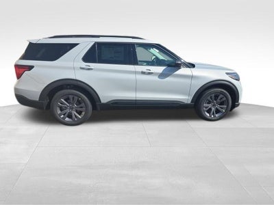 2026 Ford Explorer Active w/100A Pkg 4WD