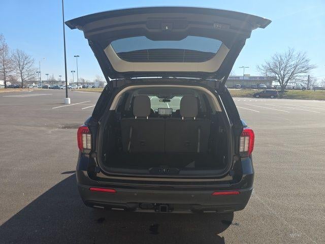 2026 Ford Explorer Active w/100A Pkg 4WD