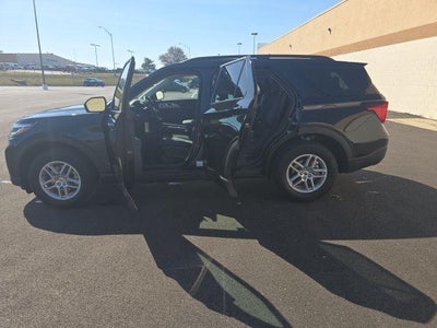 2026 Ford Explorer Active w/100A Pkg 4WD