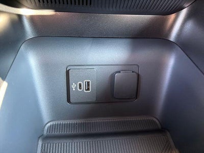 2027 Ford Explorer Active w/100A Pkg 4WD