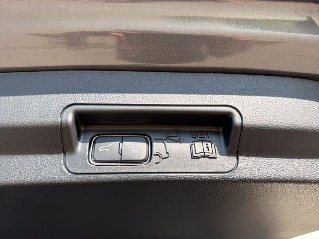 2027 Ford Explorer Active w/100A Pkg 4WD
