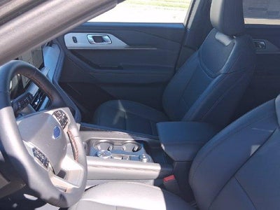 2027 Ford Explorer Active w/100A Pkg 4WD