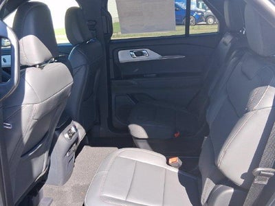 2027 Ford Explorer Active w/100A Pkg 4WD