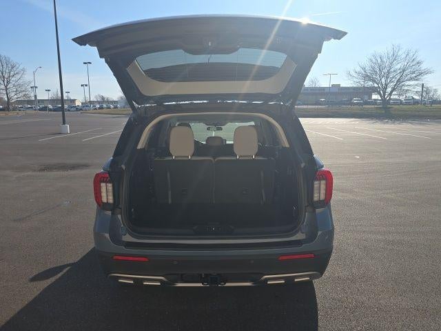 2026 Ford Explorer Active w/100A Pkg 4WD