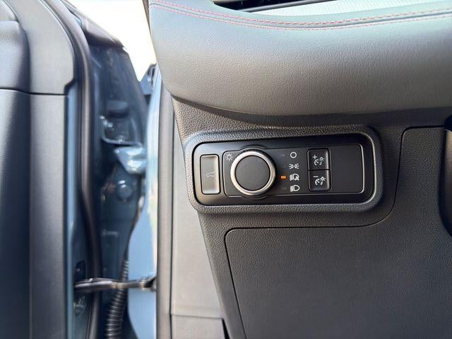 2026 Ford Explorer Active w/100A Pkg 4WD