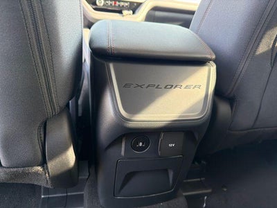 2026 Ford Explorer Active w/100A Pkg 4WD