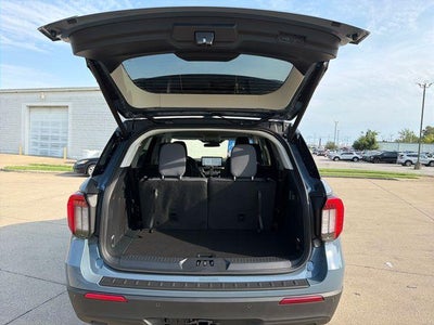 2026 Ford Explorer Active w/100A Pkg 4WD