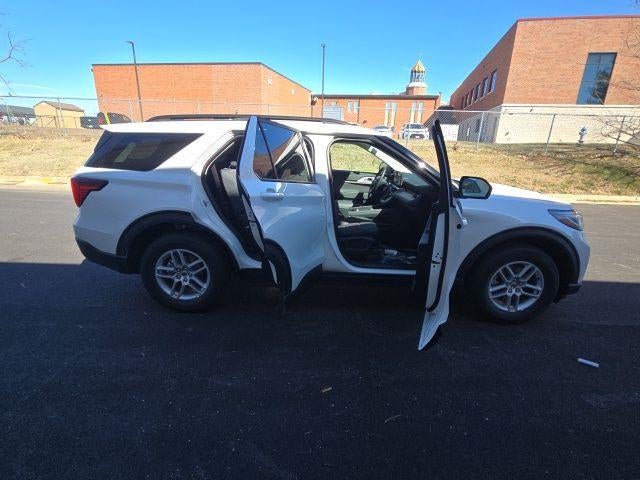 2026 Ford Explorer Active w/100A Pkg 4WD