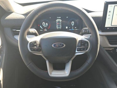 2026 Ford Explorer Active w/100A Pkg 4WD