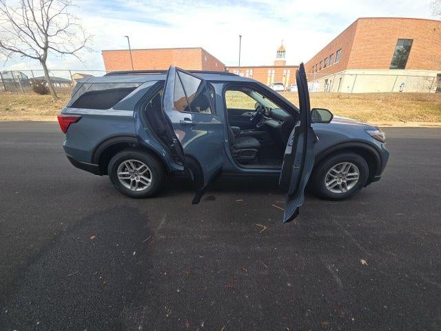2026 Ford Explorer Active w/100A Pkg 4WD