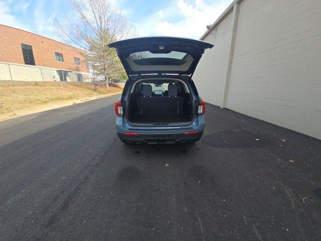 2026 Ford Explorer Active w/100A Pkg 4WD