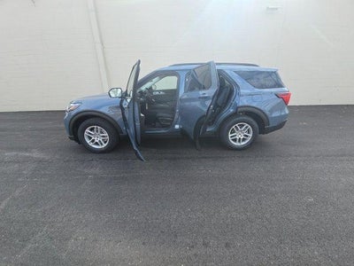 2026 Ford Explorer Active w/100A Pkg 4WD