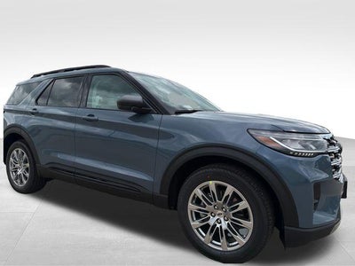 2026 Ford Explorer Active w/100A Pkg 4WD