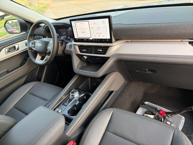 2026 Ford Explorer Active w/100A Pkg 4WD