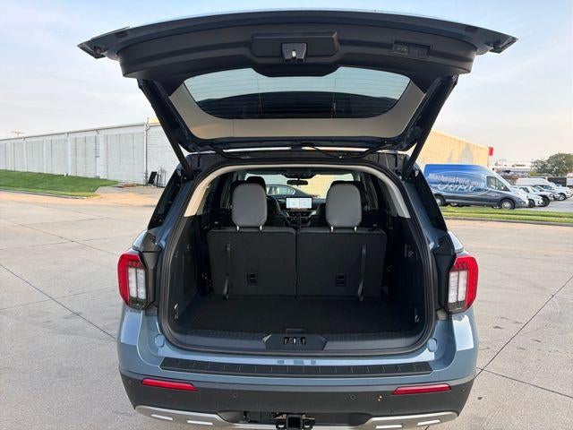 2026 Ford Explorer Active w/100A Pkg 4WD