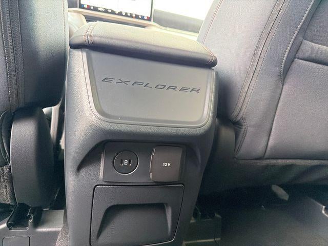 2027 Ford Explorer Active w/100A Pkg 4WD