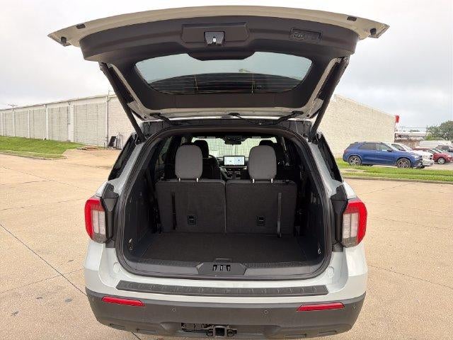 2027 Ford Explorer Active w/100A Pkg 4WD