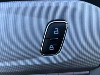 2025 Ford Explorer Active 4WD