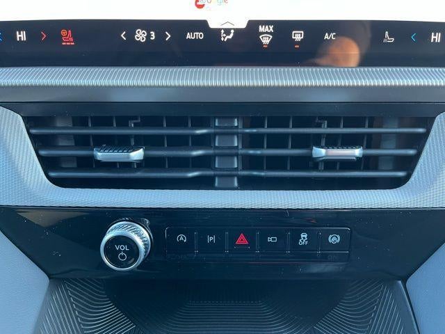 2025 Ford Explorer Active 4WD