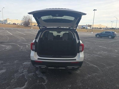 2026 Ford Explorer Active w/100A Pkg 4WD