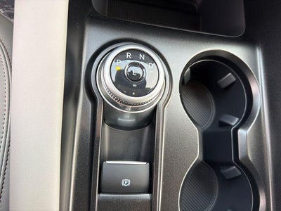 2026 Ford Explorer Active w/100A Pkg 4WD
