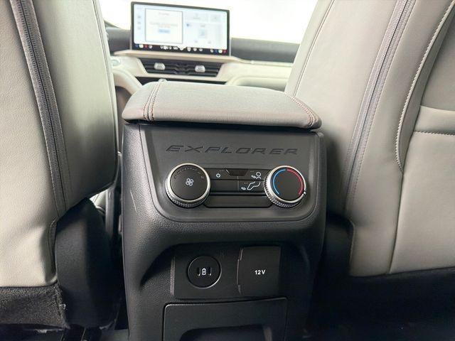 2026 Ford Explorer Active w/100A Pkg 4WD