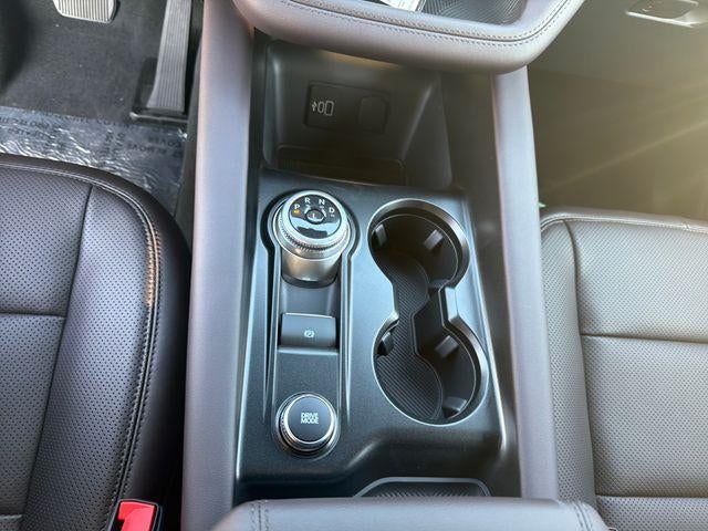 2027 Ford Explorer Platinum 4WD