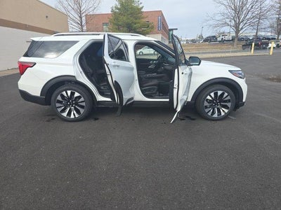 2026 Ford Explorer Platinum 4WD