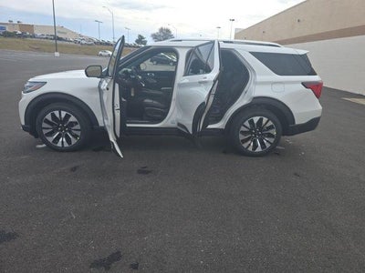 2026 Ford Explorer Platinum 4WD