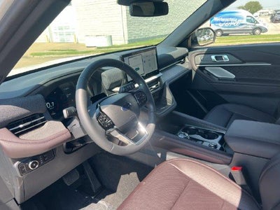 2027 Ford Explorer Platinum 4WD