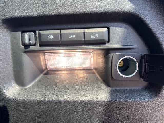 2027 Ford Explorer Platinum 4WD