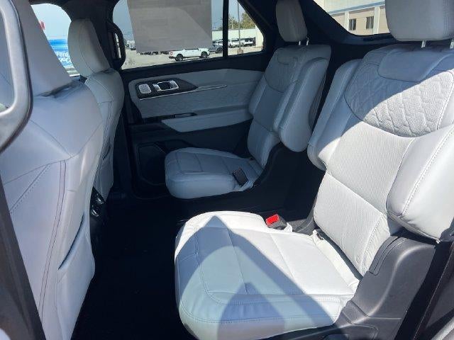 2027 Ford Explorer Platinum 4WD