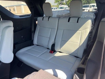 2027 Ford Explorer Platinum 4WD