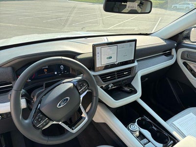 2026 Ford Explorer Platinum 4WD