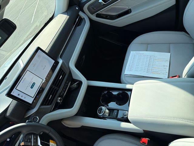 2026 Ford Explorer Platinum 4WD