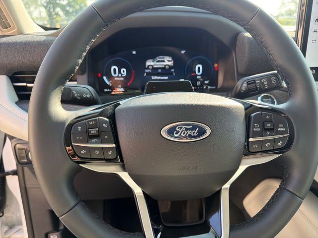 2026 Ford Explorer Platinum 4WD
