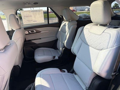 2026 Ford Explorer Platinum 4WD