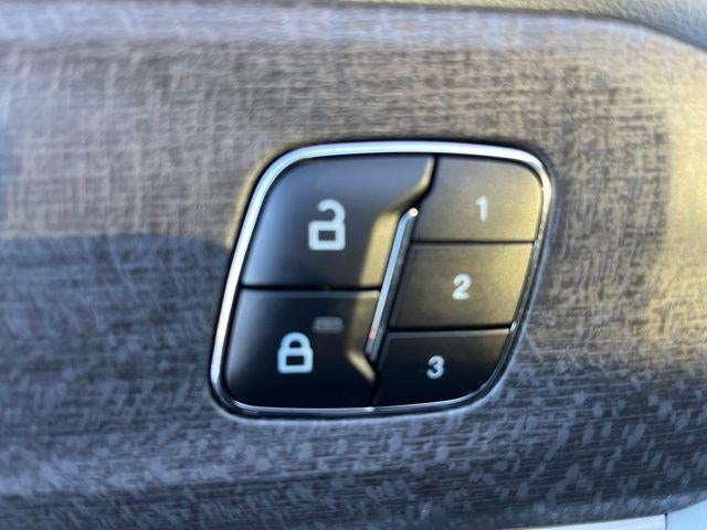 2026 Ford Explorer Platinum 4WD