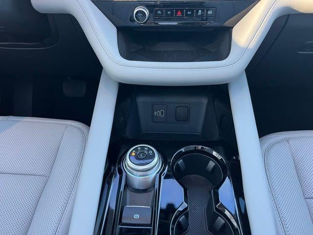 2026 Ford Explorer Platinum 4WD