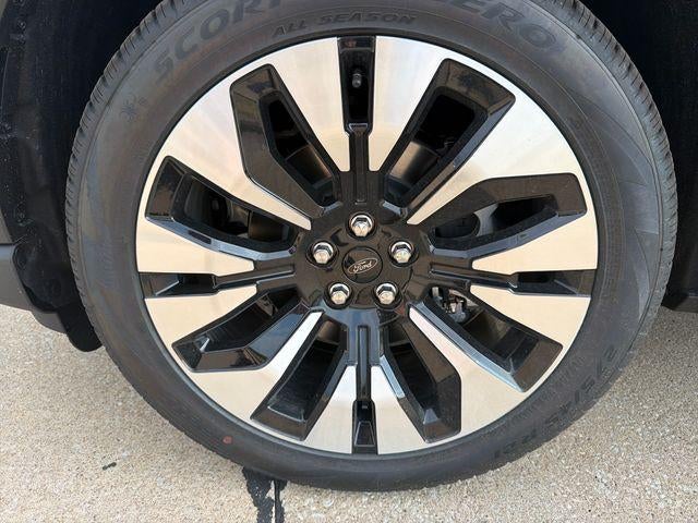 2027 Ford Explorer Platinum 4WD