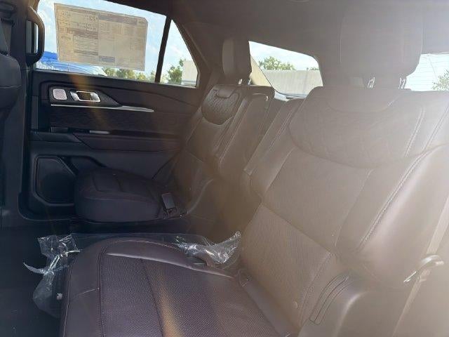 2027 Ford Explorer Platinum 4WD