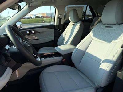 2026 Ford Explorer Platinum 4WD