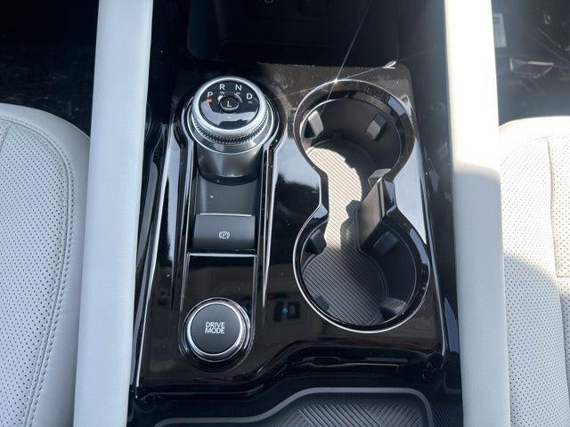 2026 Ford Explorer Platinum 4WD