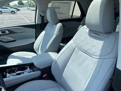 2026 Ford Explorer Platinum 4WD