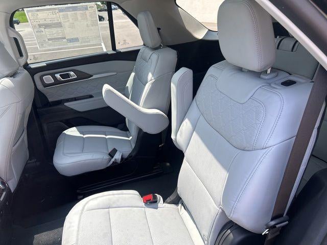 2026 Ford Explorer Platinum 4WD