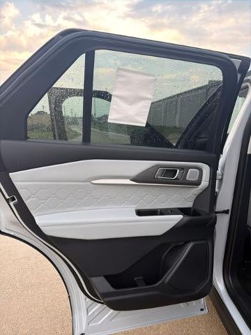 2026 Ford Explorer Platinum 4WD