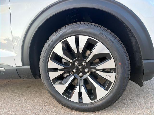 2026 Ford Explorer Platinum 4WD