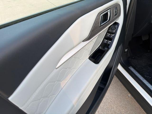 2026 Ford Explorer Platinum 4WD